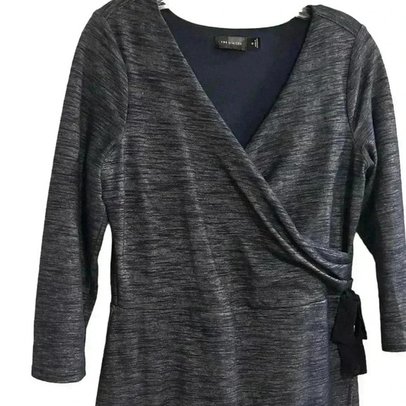 The Limited Women's Blue 3/4 Sleeve Wrap Dress Size M Knee Length - Picture 11 of 16